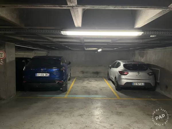 Garage/Parking