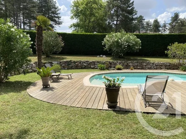 Maison 6 pièces 156 m²