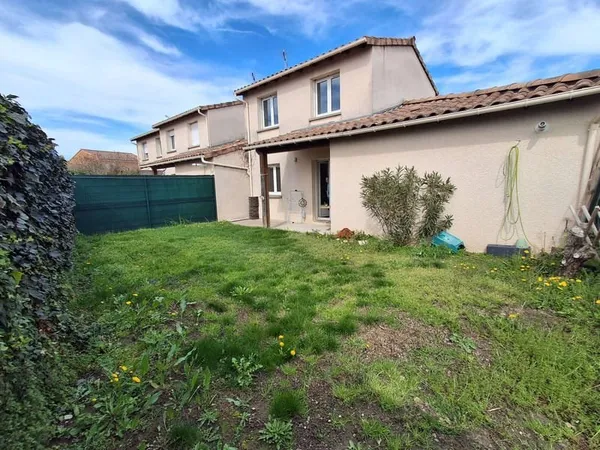 PONT DE L'ISERE - Maison T3 avec garage et jardin