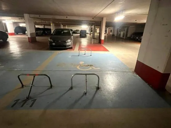 Parking 4 m²