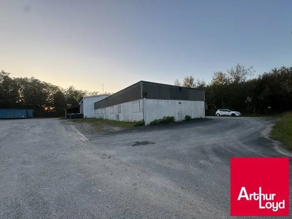 Bureau 320 m²