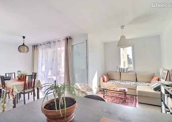 T3 avec terrasse et garage - Quartier Lironde