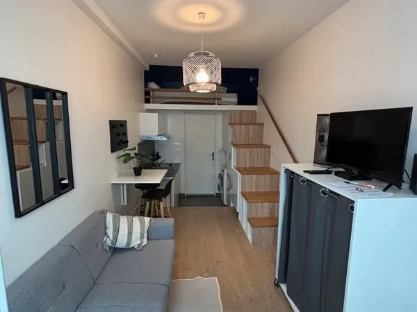 Studio meublé à louer - Dijon (emplacement idéal)