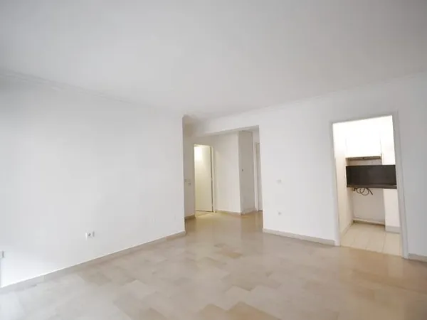 A VENDRE 2 PIECES 41.80 M2. LES HESPERIDES CANNES