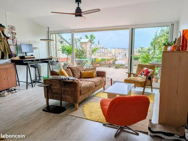 Rare : Appartement T3 de 92 m² avec toit-terrasse de 25 m² et parking en Hyper-centre