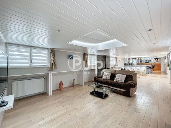 Péniche 145 m²
