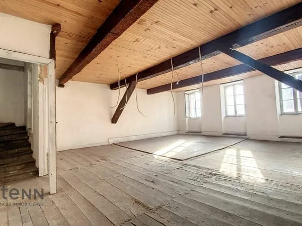 Immeuble à rénover avec potentiel de six appartements secteur Boussens