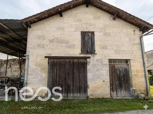 Charmant garage en pierre avec jardin - Fort potentiel - 52 m²