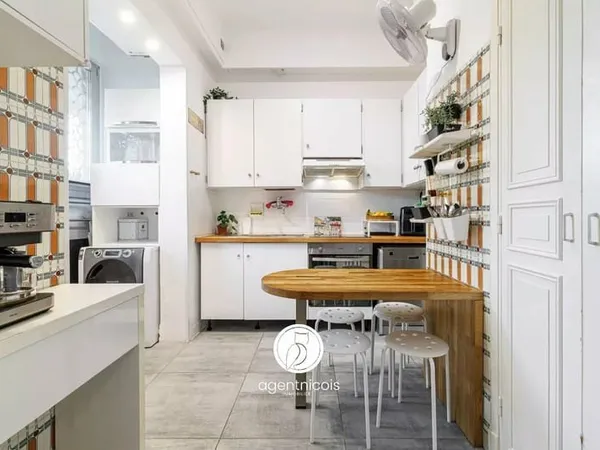 Nice // Gorbella - Avenue Cyrille Besset : Appartement / 3-4 pièces / Terrasse