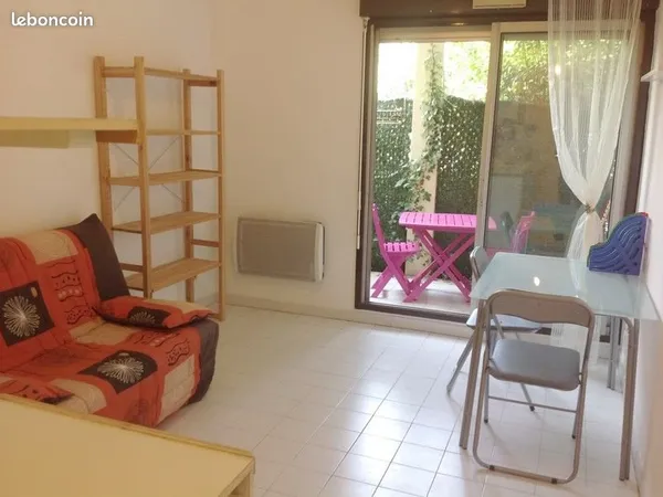 A proximité des universités, studio 18m² remis à neuf