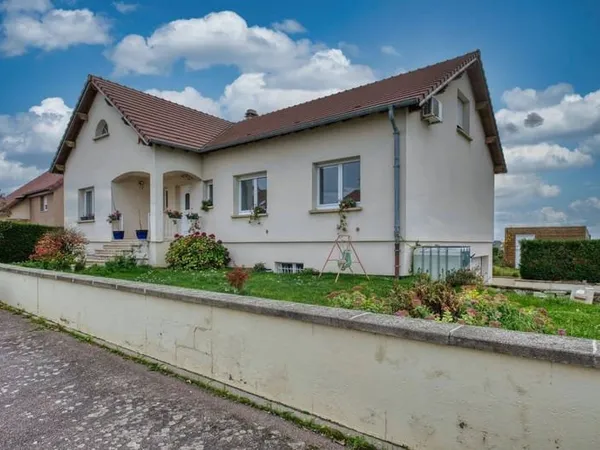 Maison 6 pièces 267 m²