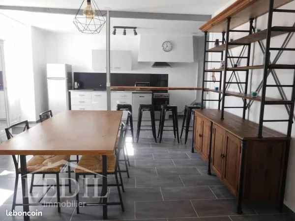 Propriété 5 pièces 269 m²