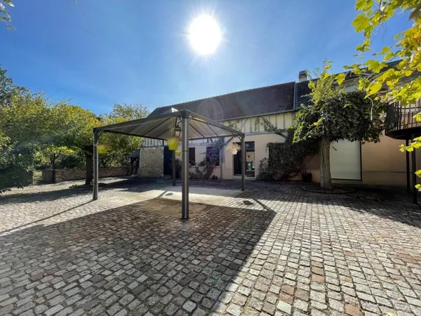 Maison familiale au calme avec jardin et rivière