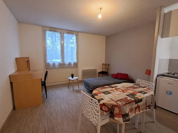 Studio 1 pièce 23 m²