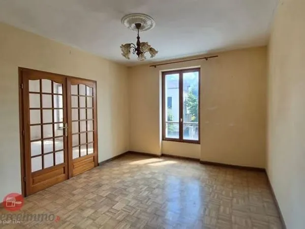 Local 92 m²