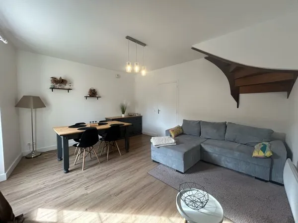 DUPLEX A LOUER MEUBLE