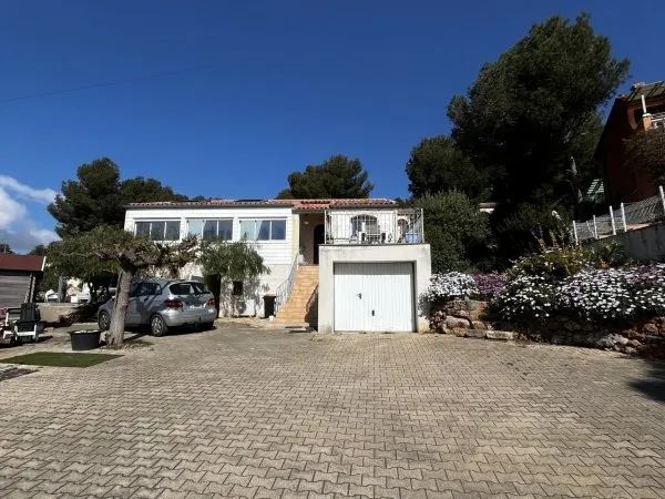 Maison 5 pièces 165 m²