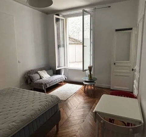 Studio 1 pièce 22 m²