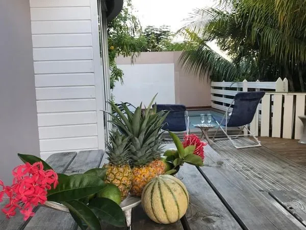 T4 meublé, décoré, piscine et quiétude