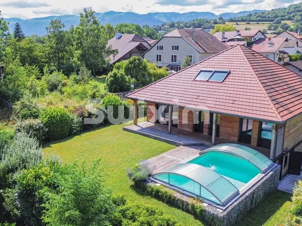 Maison individuelle T6 de 210m2 sur terrain de 800m2