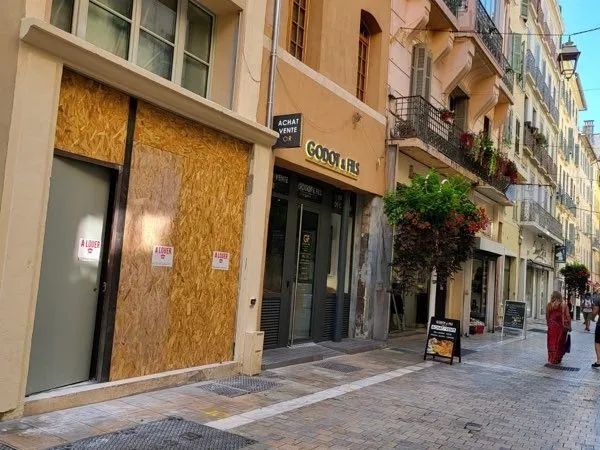 à louer - local commercial d'exception - emplacement n°1 à toulon