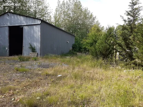 Loue hangar avec terrain
