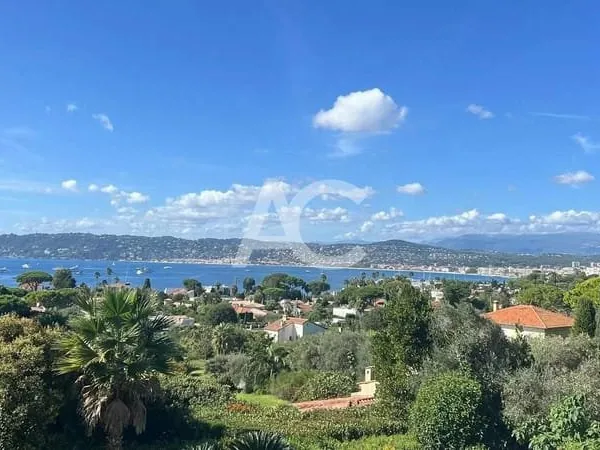 EXCEPTIONNEL APPARTEMENT JUAN LES PINS