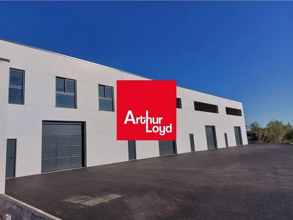 Local d'activité 562 m²