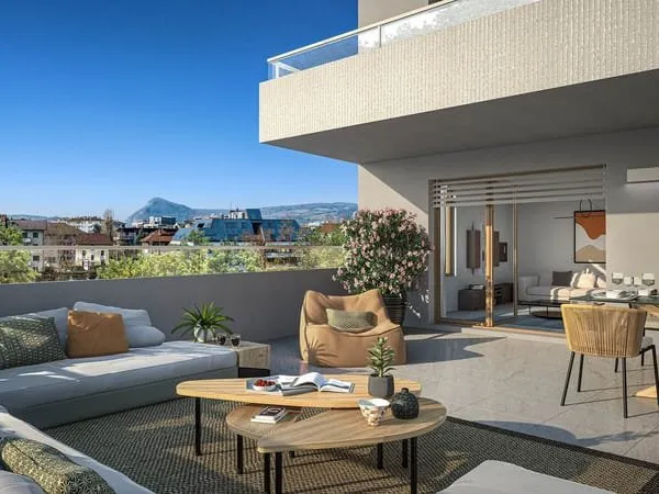 Appartement T5 en vente en attique à ANNECY 74000 avec une grande terrasse de 53 m² exposée SUD