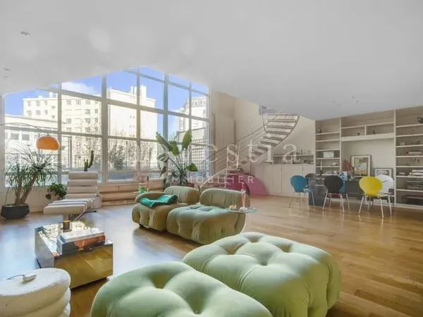 Appartement 3 pièces 147 m²