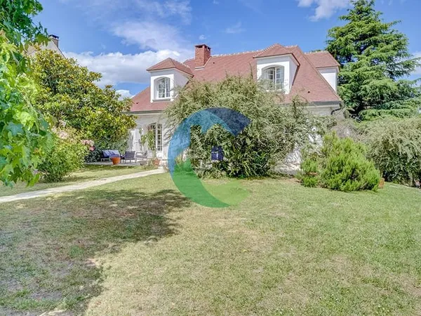 Maison Ballainvilliers 6 pièce(s) 136 m2