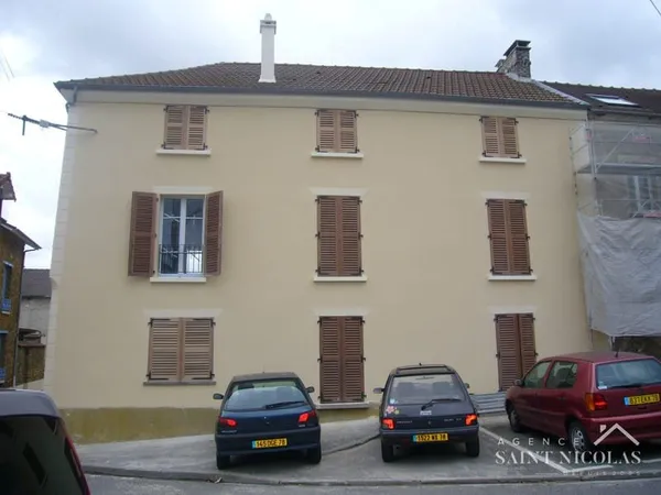 CENTRE BOUAFLE Immeuble de rapport 220 m2 4 appartements lou