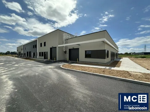 LOCAL D'ACTIVITE 2878 m² BERGHEIM