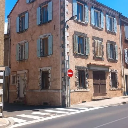 Maison à Rénover plus local commercial