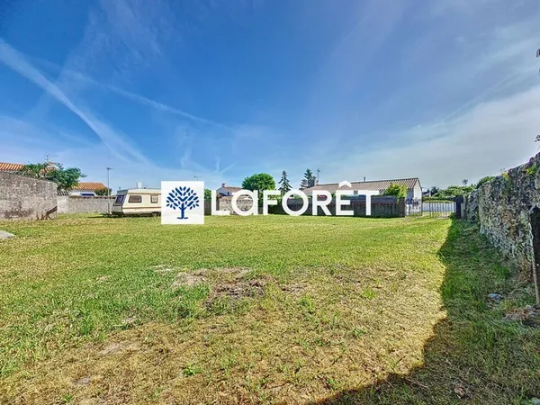 Terrain 805 m²