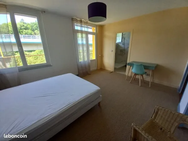 Appartement lumineux 3 chambres + balcon