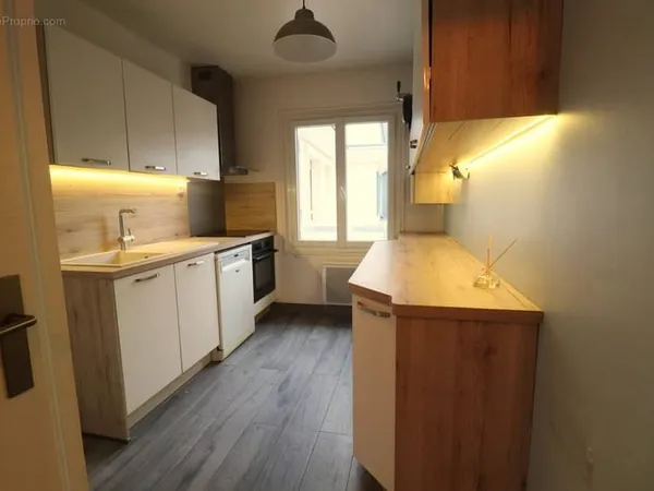 LE PORT-MARLY - Apt 4 pièces de 87m2 - Box et Parking