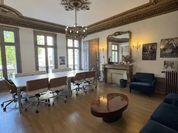 Bureaux 150 m²