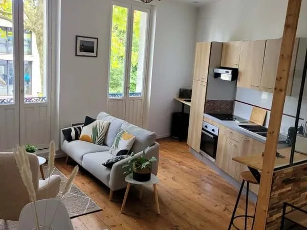Appartement T3 meublé 53 m² - Saintes Rive Gauche - Centre à 2 min