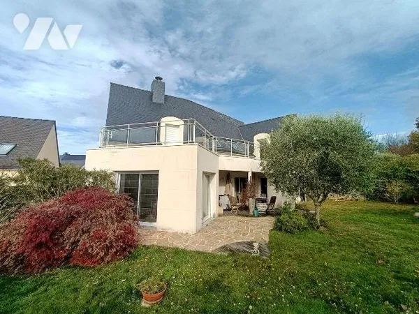 Maison 7 pièces 220 m²