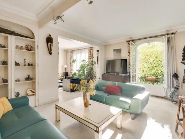Spacieuse maison de 8 pièces à Noisy-le-Sec