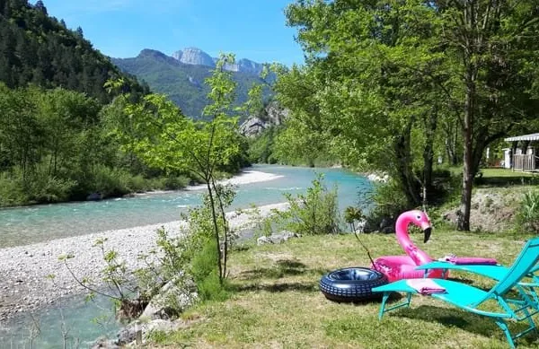 CAMPING SUD RHONE-ALPES MURS et FONDS