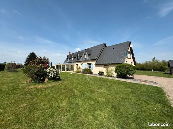 Maison 8 pièces 208 m²