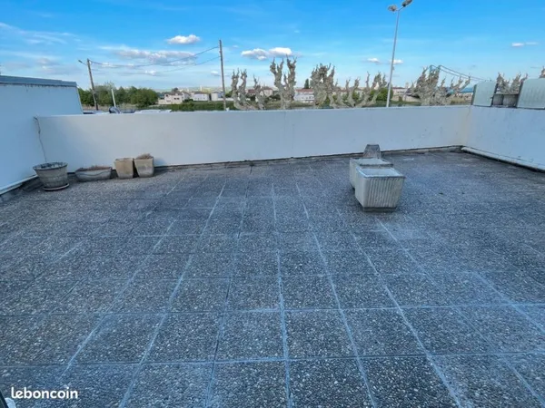 Appartement T3 de 93 m² avec terrasse et véranda