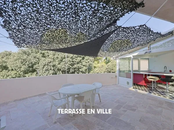 LA CIOTAT - LOFT - T3 - 85M2 - TERRASSE 28M2 - GARAGE 25 M