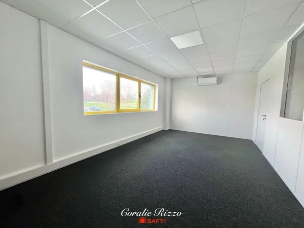 BUREAU A LOUER 26m²