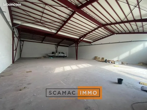 Local d'activité 478 m²