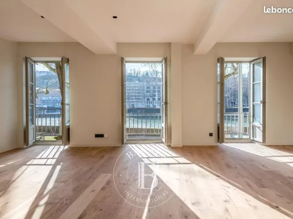 Appartement 4 pièces 99 m²