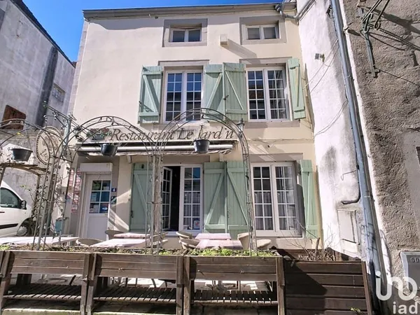 Immeuble commercial 73 m²