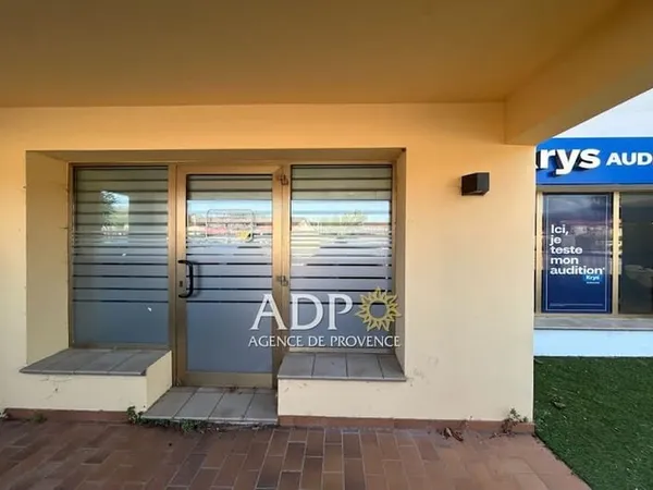 Local commercial 54 m²